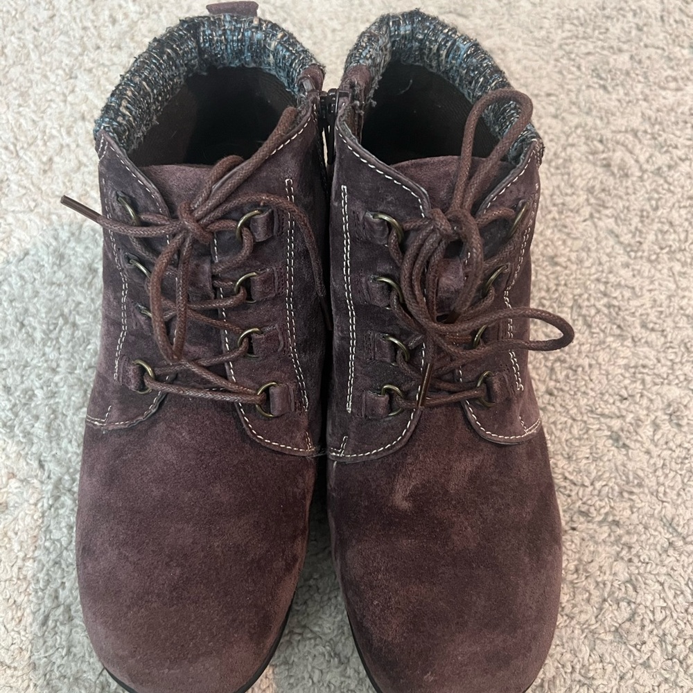 Propet Brown Suede Ankle Boots 7 Lace Up Side Zip Comfort Walking Cozy Rustic